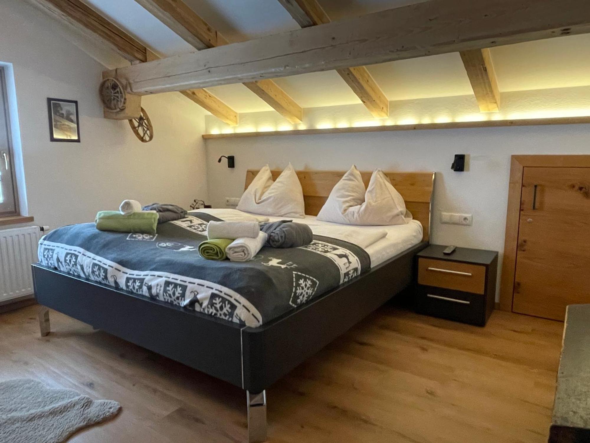 Marias Alpen Apartment By Alpine Host Helpers Бриксен-им-Тале Экстерьер фото